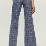 Παντελόνι Crop Με Γεωμετρικά Σχέδια